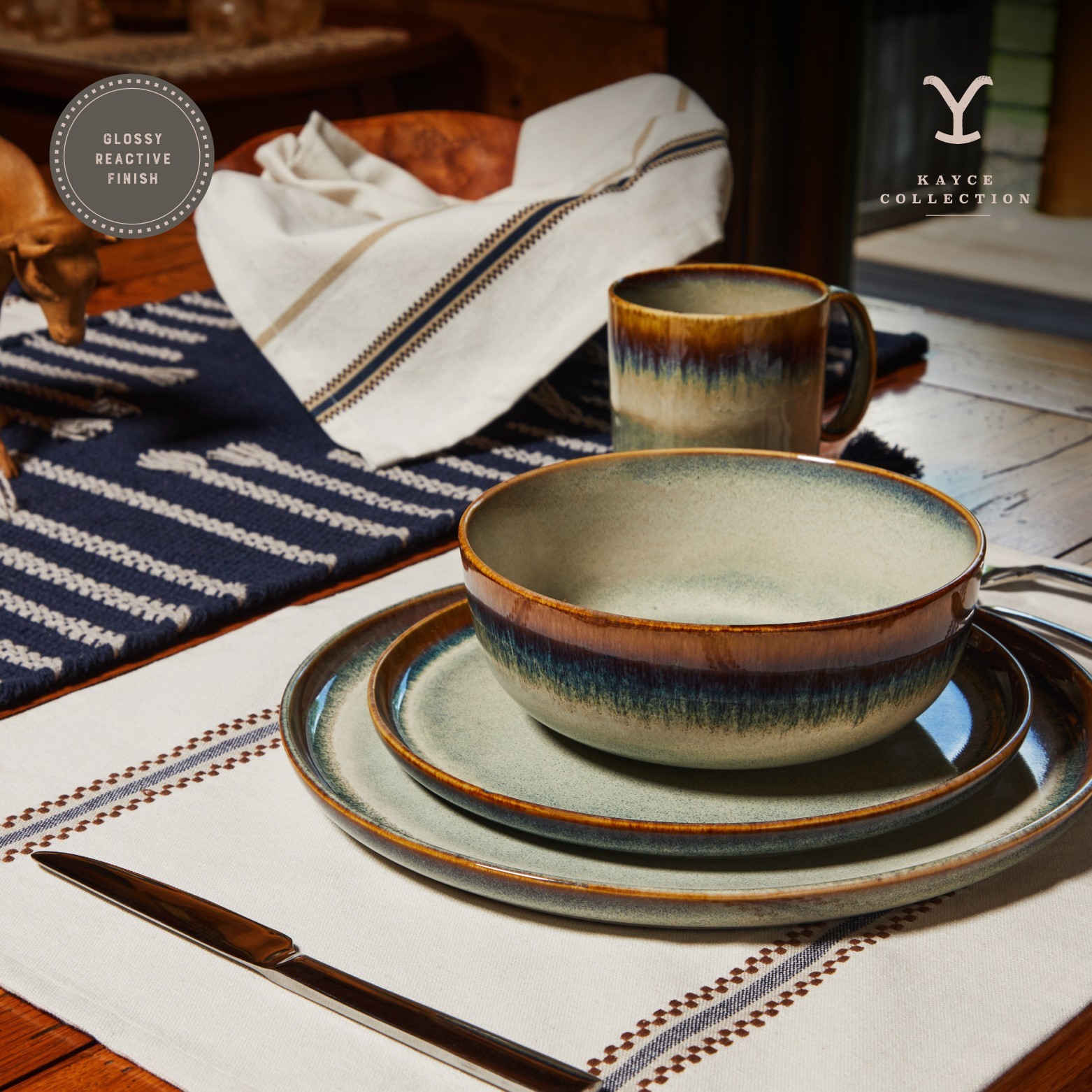 Kayce 12-Piece Reactive Ceramic Dinnerware Set gallery