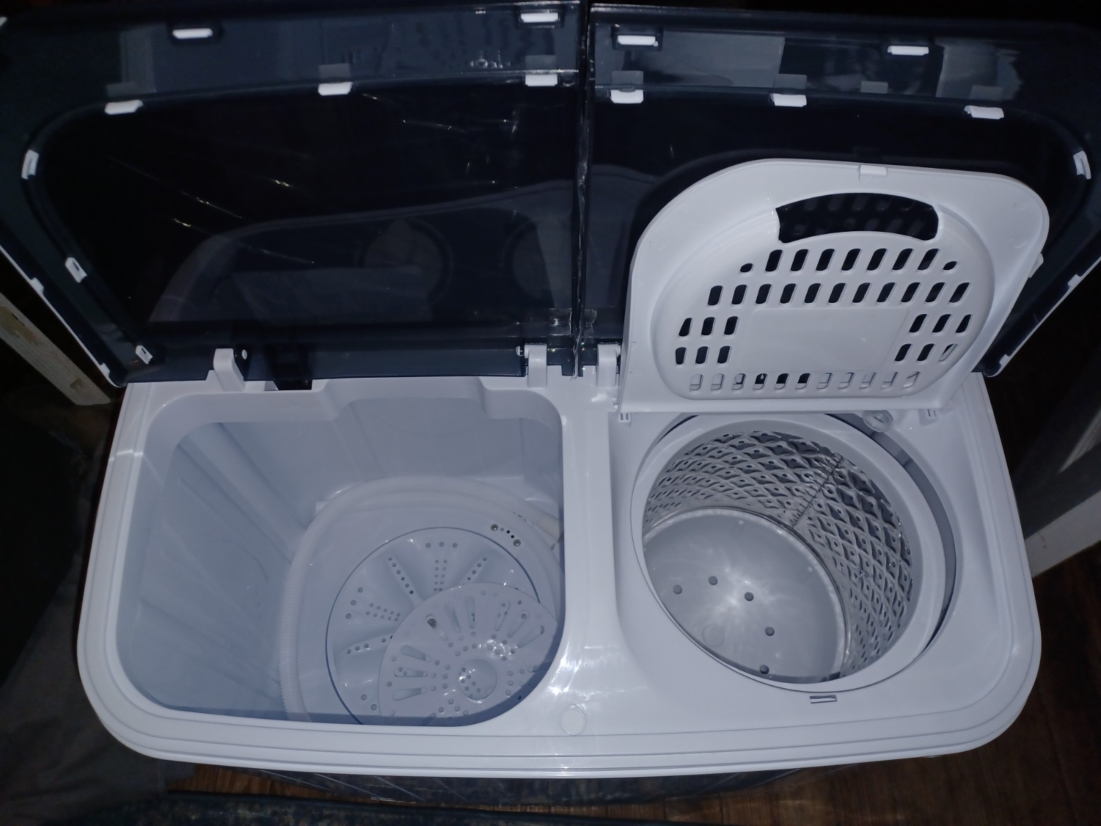 Pataku Portable Compact Mini Washing Machine Spin Dryer Combo gallery