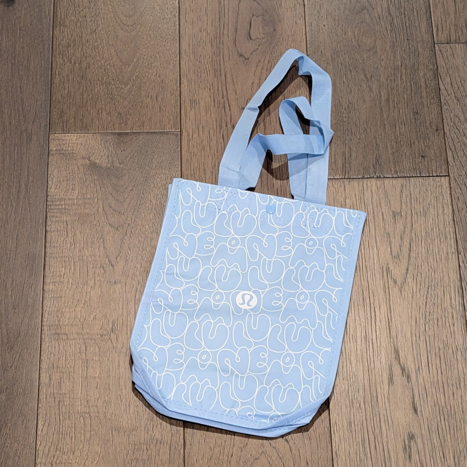 Lululemon Small Reusable Shopping Tote Lunch Bag 🩵 LIGHT BLUE 🩵 **NEW!** ⚡ gallery