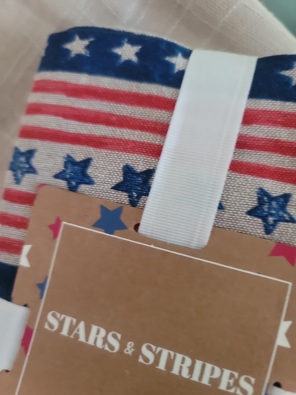 NWT Stars & Stripes 6 Napkins Red White & Blue Stars & Stripes 18x18 gallery
