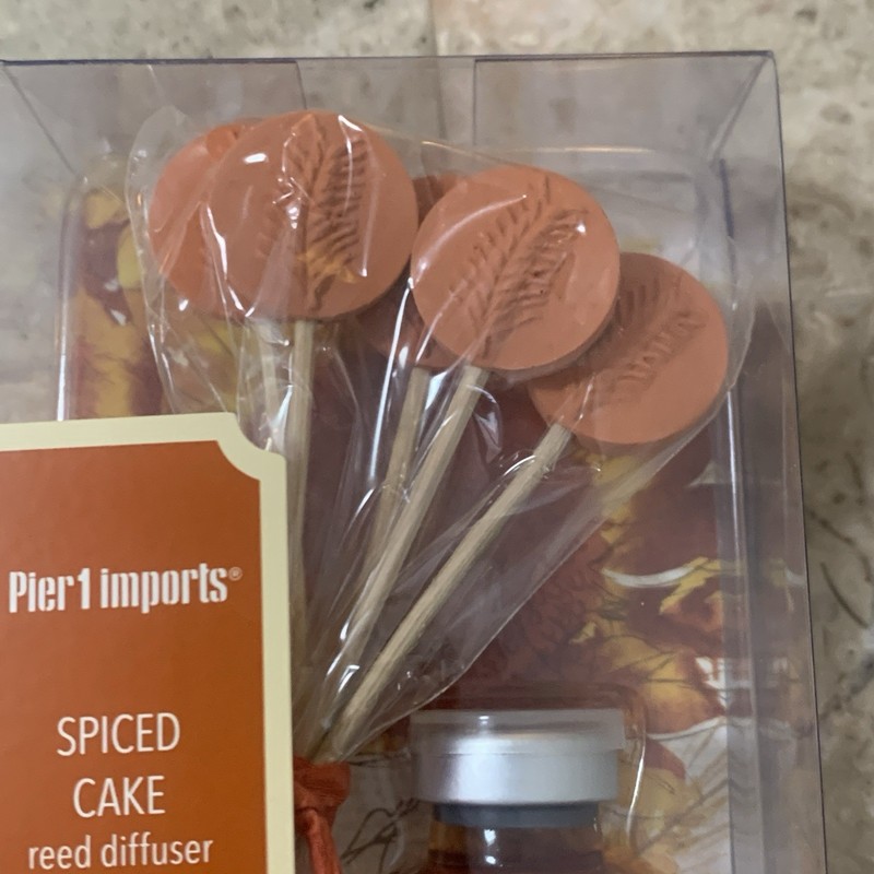 Pier 1 Imports SPICED CAKE Reed Diffuser Oil Mini 0.95oz Home Fragrance New NIB! gallery