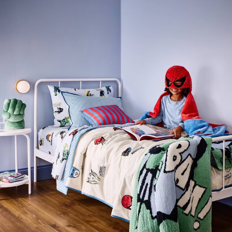 Queen Marvel Characters Kids' Sheet Set - The Marvel Collection by Pillowfort gallery