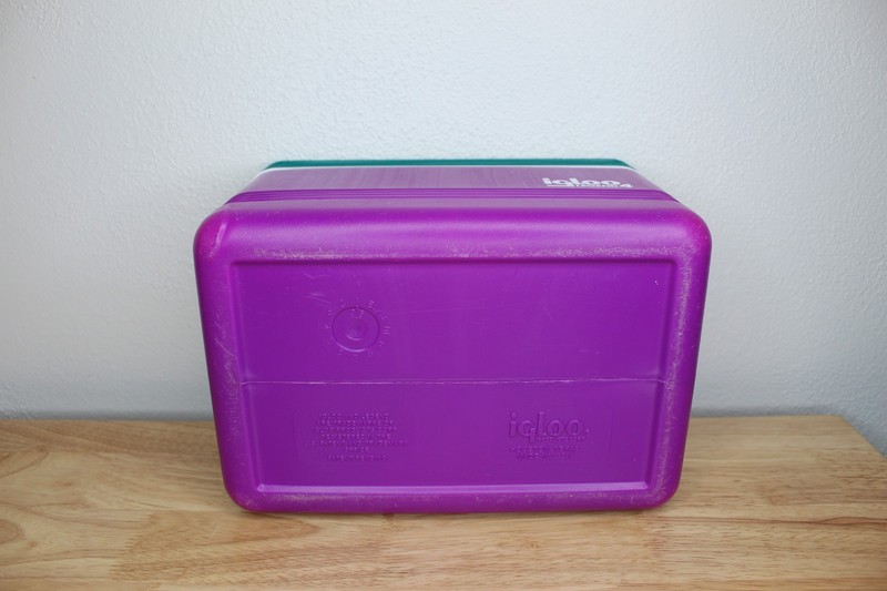 Igloo Legend 4 Cooler – Purple/Teal – Vintage 1995 Lunch Cooler – Hard Shell gallery