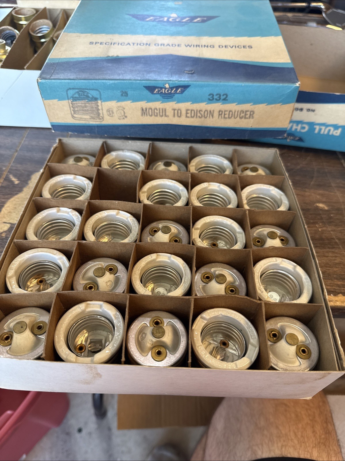 24- Mogul Lamp Socket to Edison Screw In Light Bulb Adapter E39 Mongul E26/E27 gallery