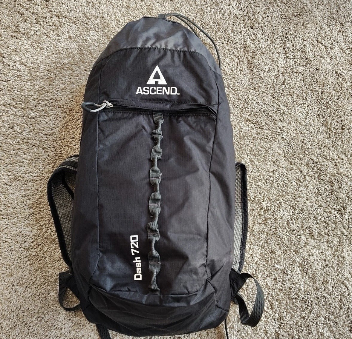 Ascend Dash 720 Hiking Backpack Black Gray Lightweight Day Pack Drawstring