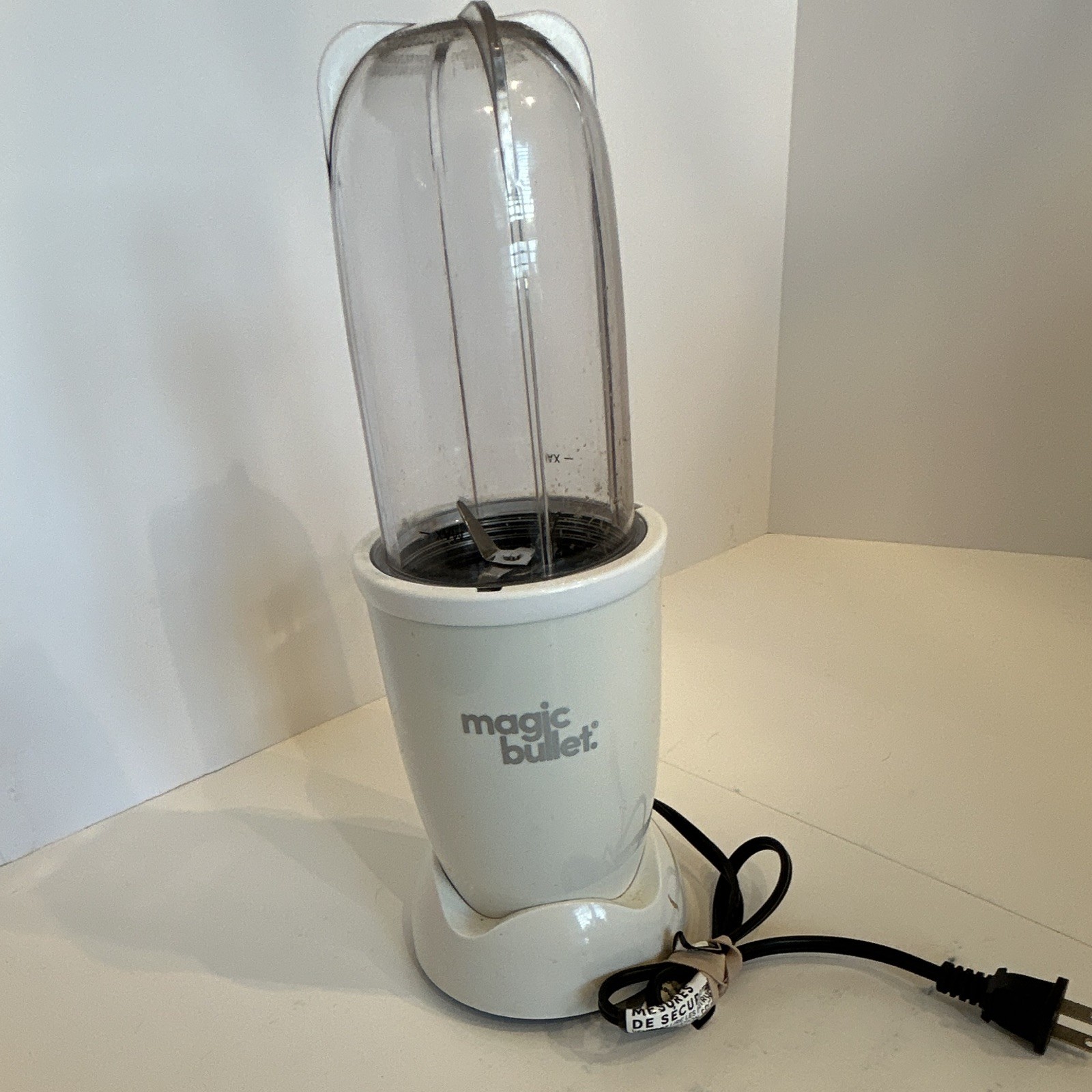 Magic Bullet 250W Bullet Blender Base w/ Blade & 18oz Cup White MBR-0301GW gallery