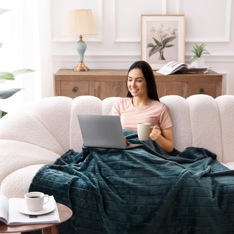Bertte Throw Blanket 330 GSM Super Soft Lightweight Luxury Fleece Blanket 50x60" gallery