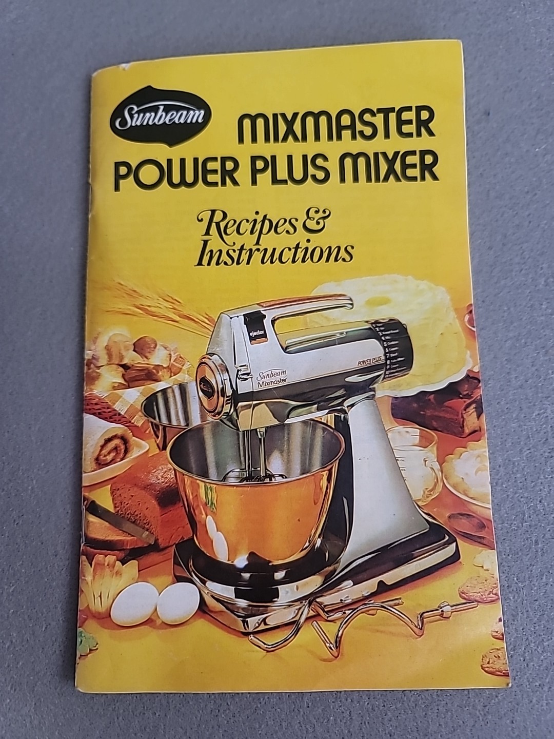 Sunbeam Mixmaster Power Plus Mixer Recipes And Instructions Manual gallery