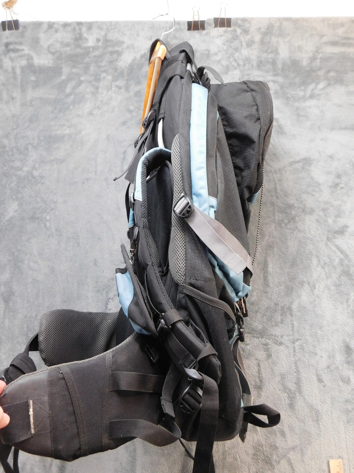 Cabela's Hiking Backpack Blue Black Backpacking Pack Men One Size H2O Ready 4