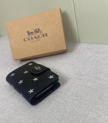 NEW Medium Corner Zip Wallet With Star Print CW530 Black gallery
