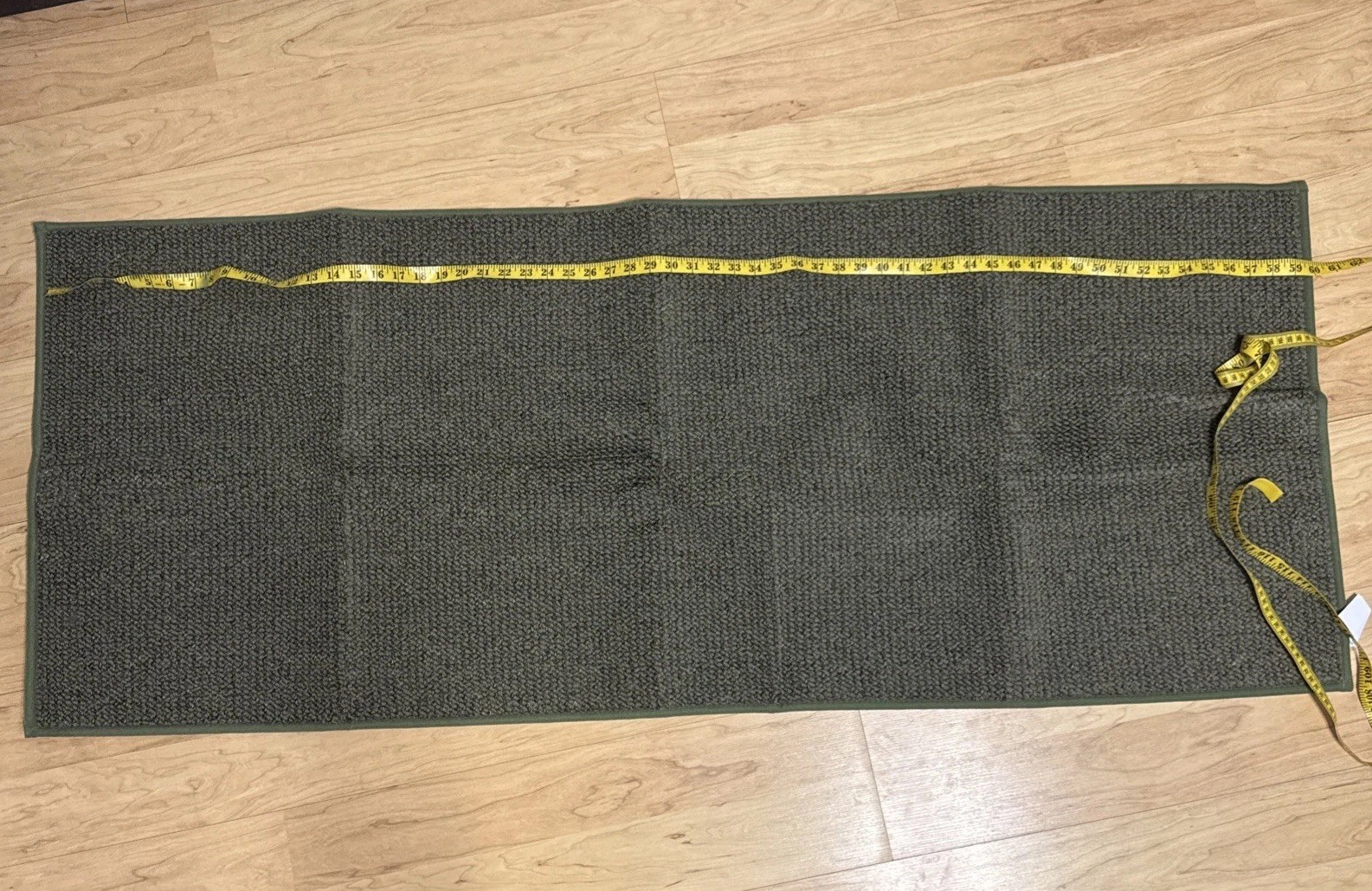 Set 2 Green Rugs 60inx25in And 24inx36in Brand New gallery