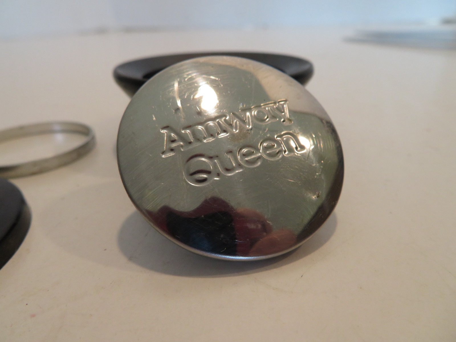 Amway Queen Lid Knob Complete OEM Used gallery