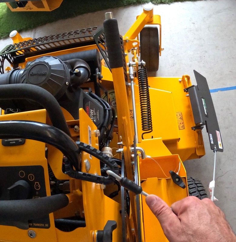 Speedtrap® Chute Blocker Wright™ Stander® X 52"/61" Mowers 90 second install! gallery