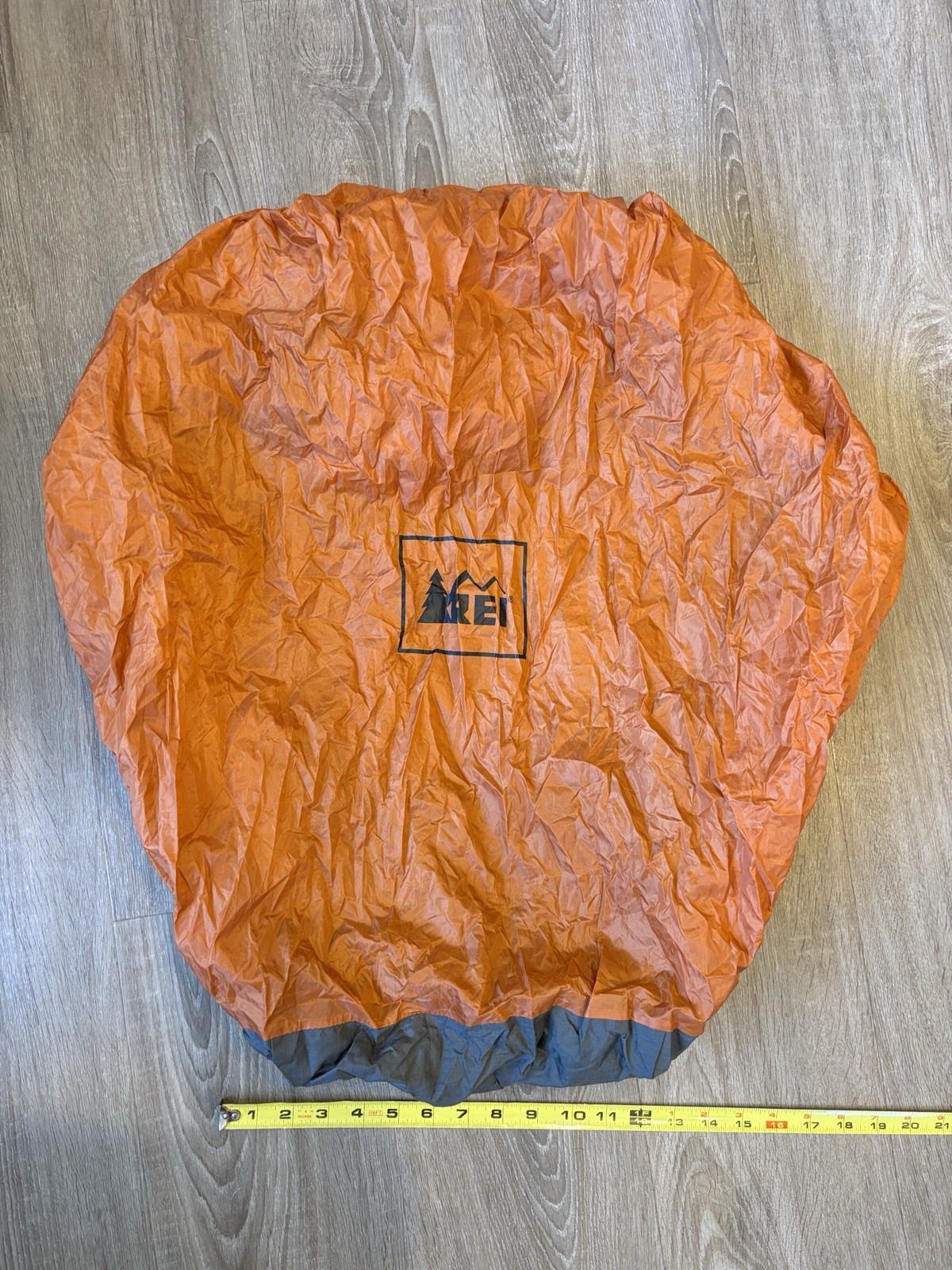 REI Co-op Back Pack Rain Cover Gray Inner Pocket Drawstring