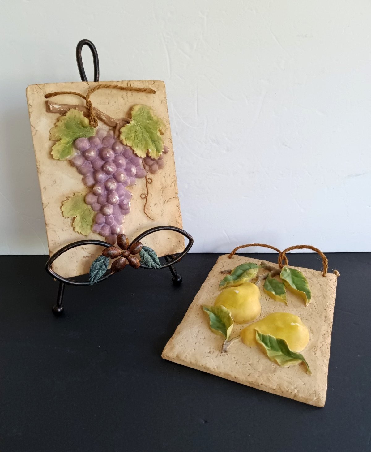 Kitchen Wall Plaques Tuscan Rustic 3D Pears Grapes 2 Textured Resin Jute Hangers gallery