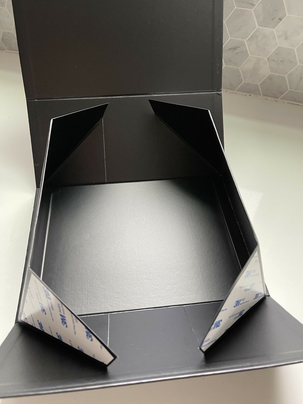 Versace 8”x11”x5” Empty Black GIFT BOX Logo for Bag/Shoe Sturdy Magnetic Close gallery