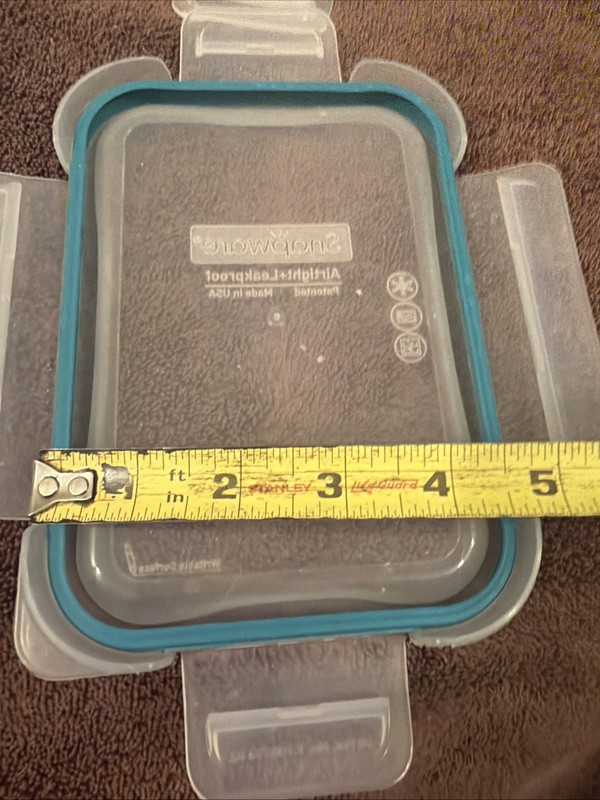 6-Snapware replacement lids lot - Round, Square and Rectangle Nice usable Cond. gallery