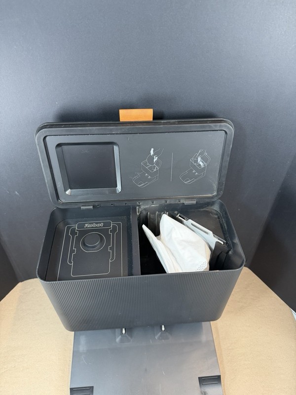 iRobot ADG-N1 Clean Base Automatic Dirt Disposal Charger Roomba No Power Cord gallery