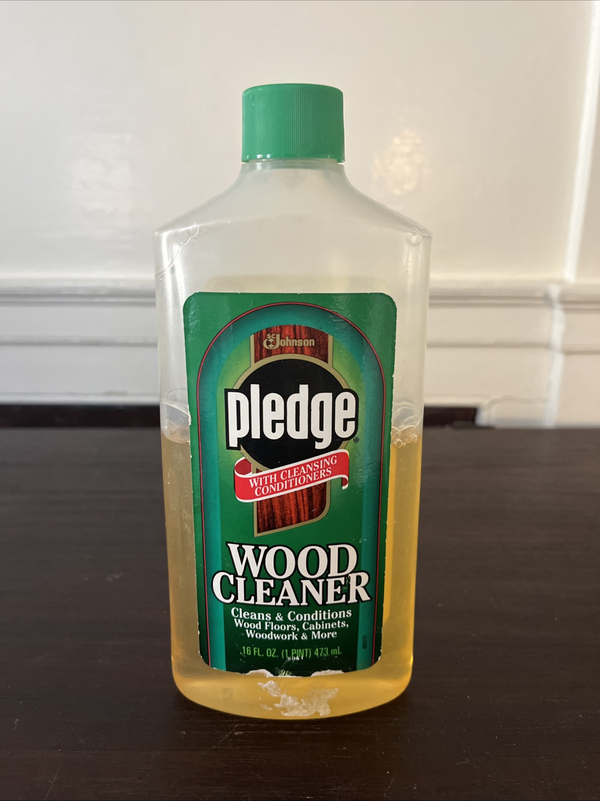 Vintage Pledge Household Cleaner Deep Cleans Wood Surfaces 16fl Oz 65% Full 1991 gallery
