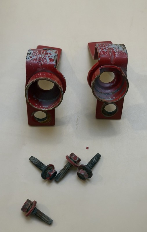 Rear Tailgate Hinge Assembly - Came Off A 1998 Dodge Ram 1500 gallery