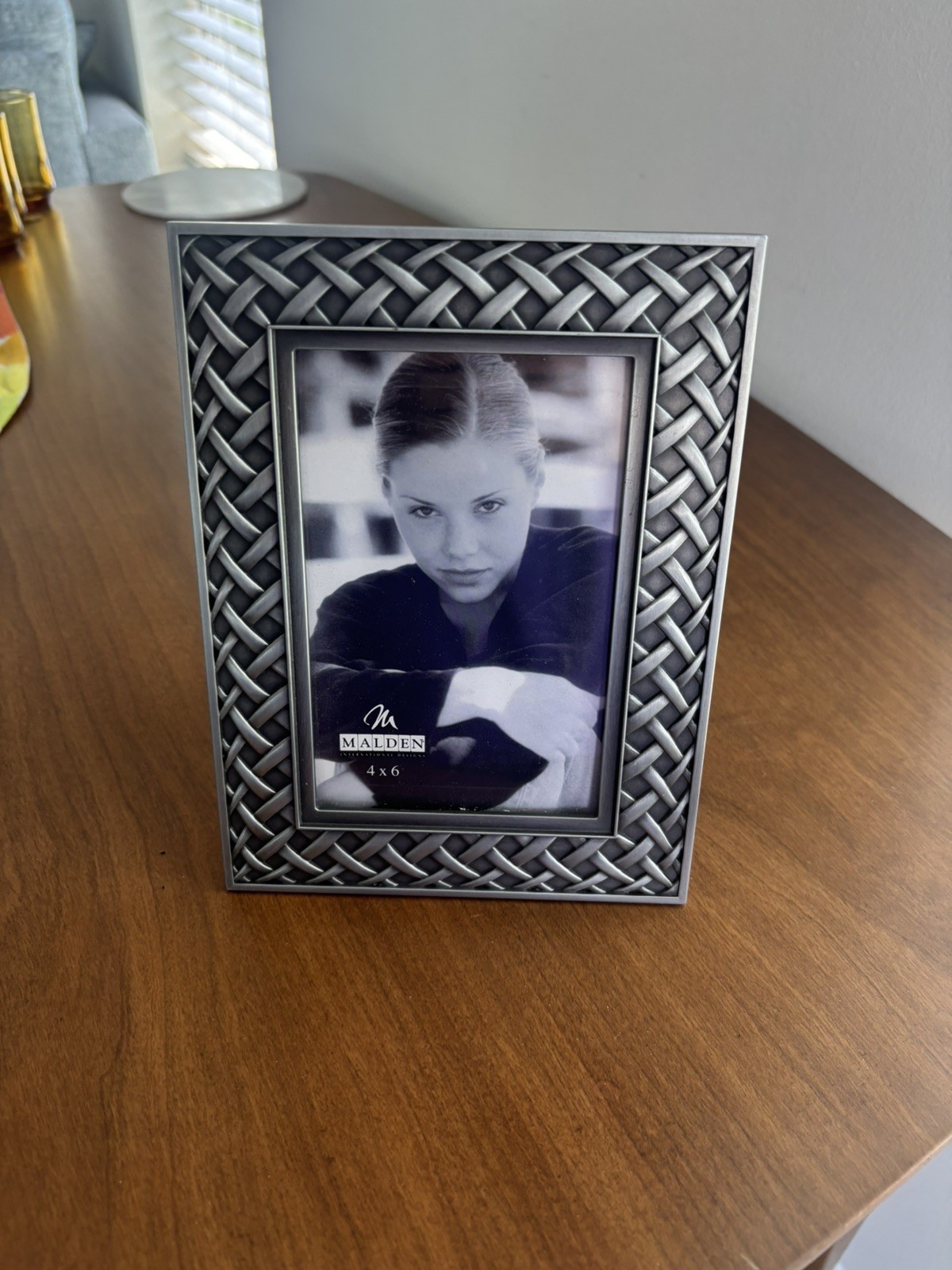 Malden International Designs New Frame Holds 4x6 Portrait or Landscape gallery