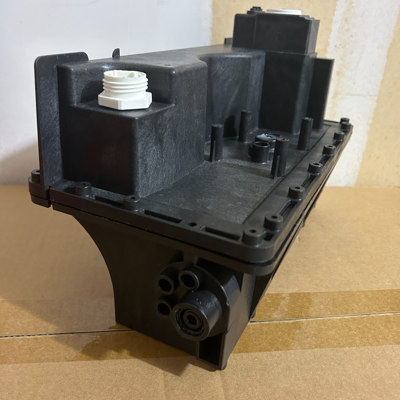 WYBOT C2 Cordless Robotic Pool Vacuum Cleaner Inner Frame Chassis Housing gallery