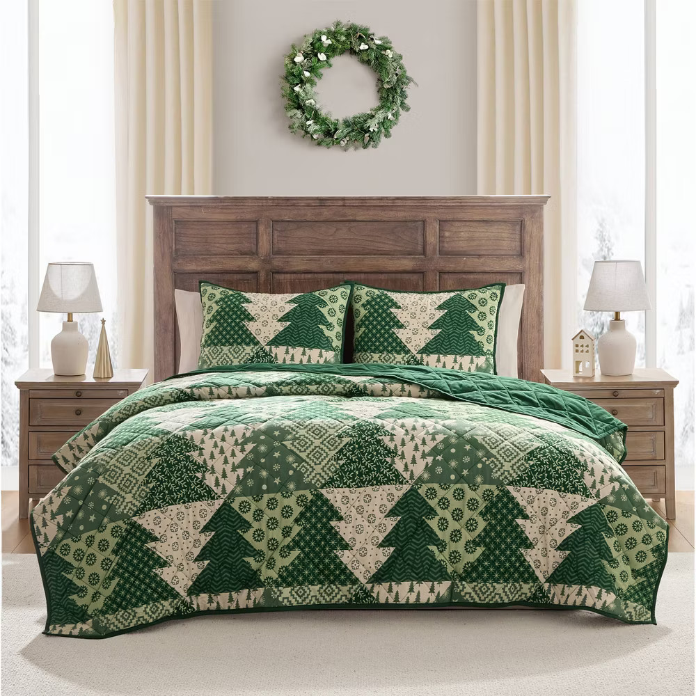 Hallmark Full/Queen Flannel Tree Print Quilts Green gallery
