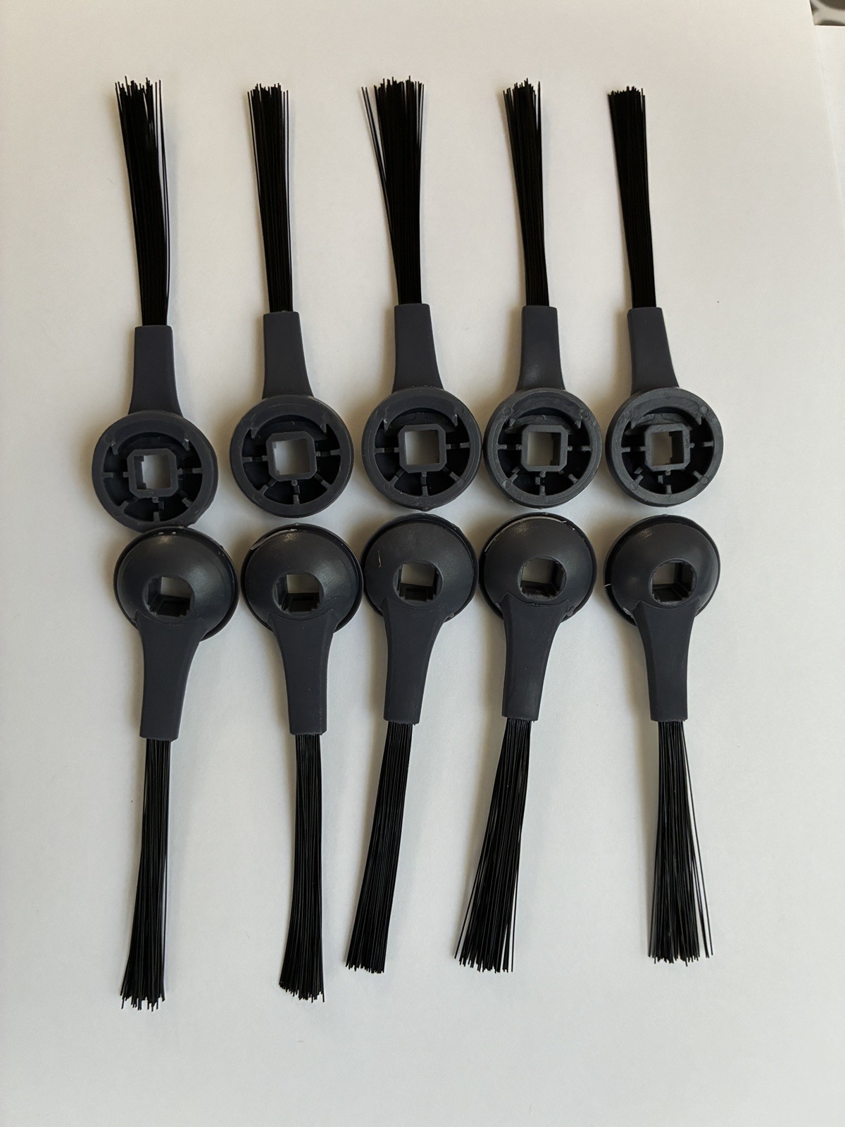 Shark side brush for Shark AI Matrix + Ultra Robot Vacuum Cleaner (Single Brush) gallery