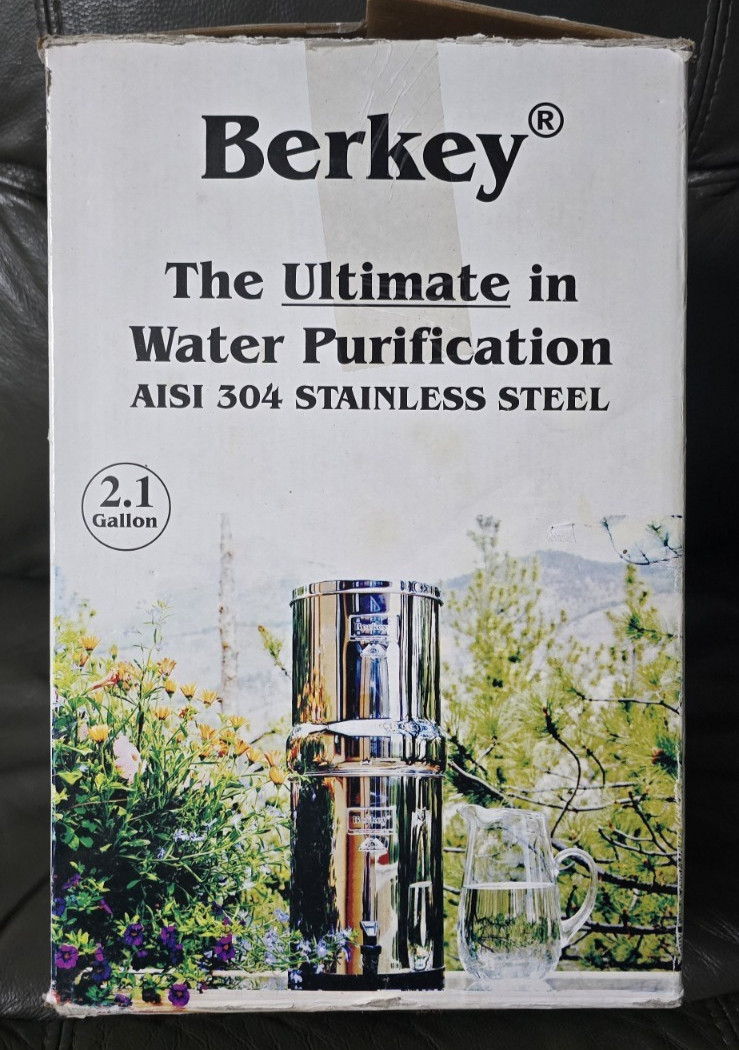 Berkey Water Purification AISI 304 Stainless Steel 2.1 Gallon New Open Box gallery