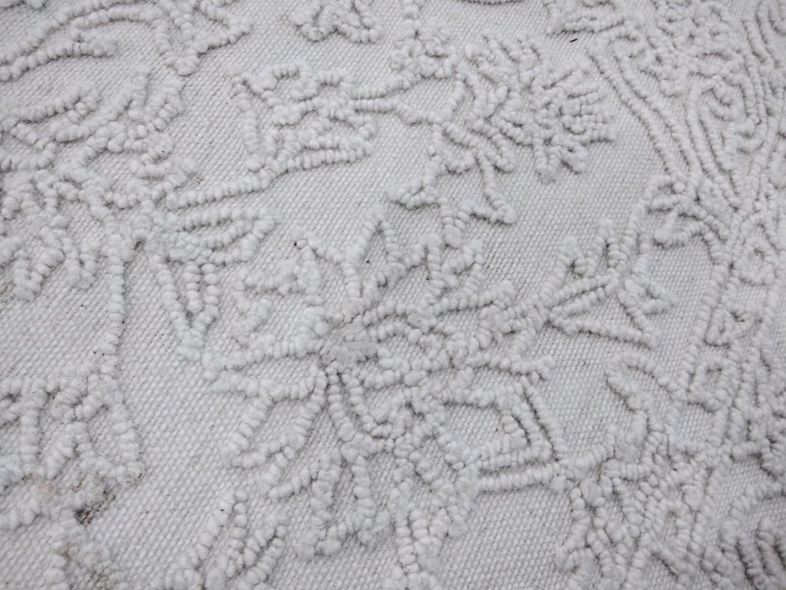 IVORY 5'-0" x 8'-0" Back Stain Rug, Reduced Price 1172764469 TRC102C-5 gallery