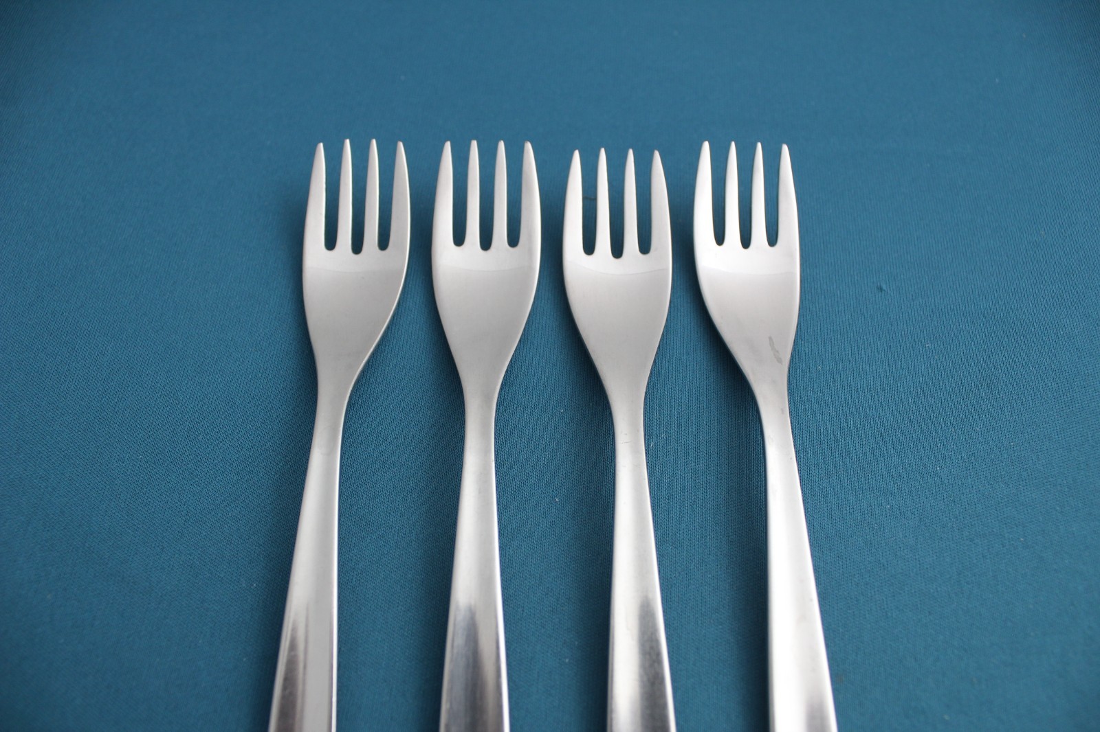 WMF Cromargan LAUREL Salad Forks (Set of 4) Triangle Germany 7" gallery