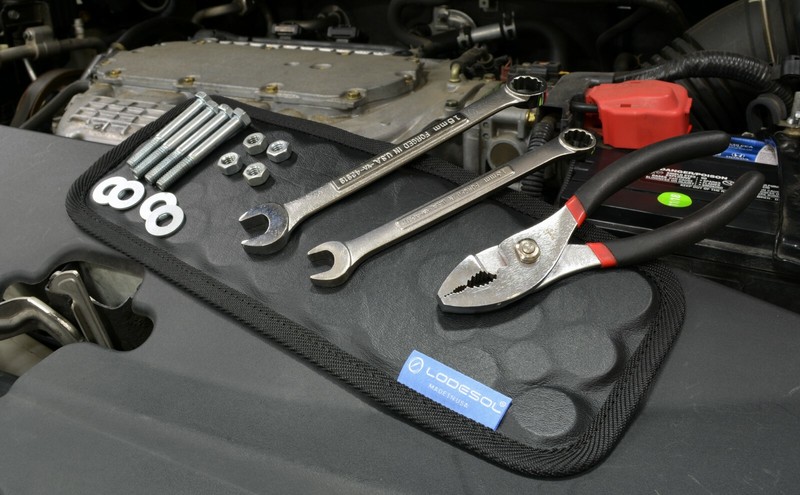 Lodesol Flexible Magnetic Tool Holder Mat 13.875" x 5.25" MP2716 gallery
