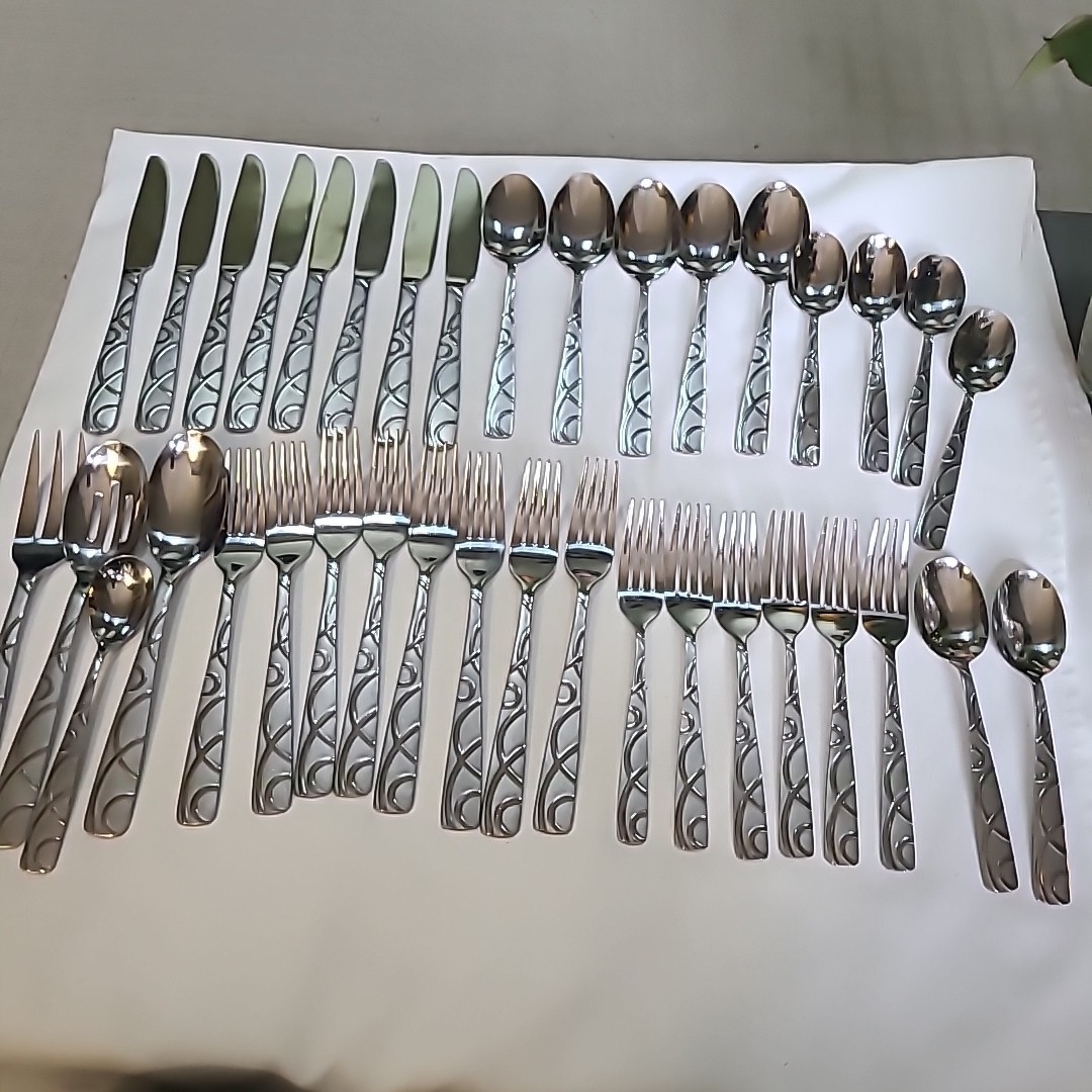 Cambridge Conquest Stainless Flatware Mixed Set Of 37 Forks Knives Spoons Servi gallery