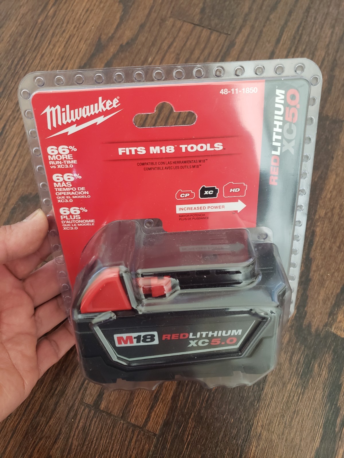 Milwaukee M18 REDLITHIUM XC5.0 Extended Battery Pack - Black (48-11-1850) gallery