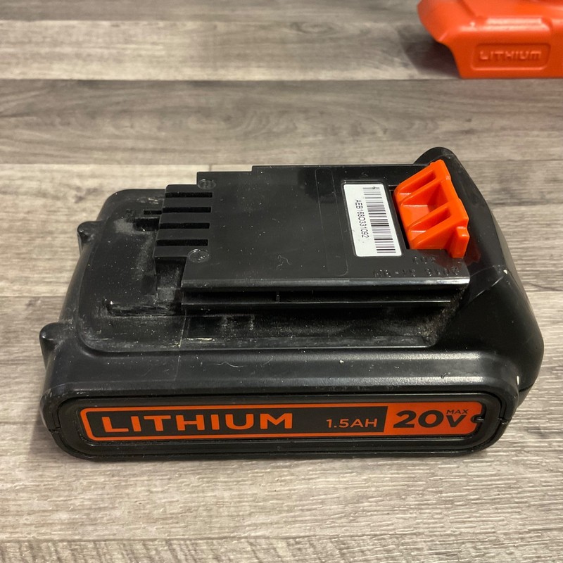 Black + Decker 20V Cordless Drill/Driver LDX120 + LBXR20 Battery + Charger NICE gallery