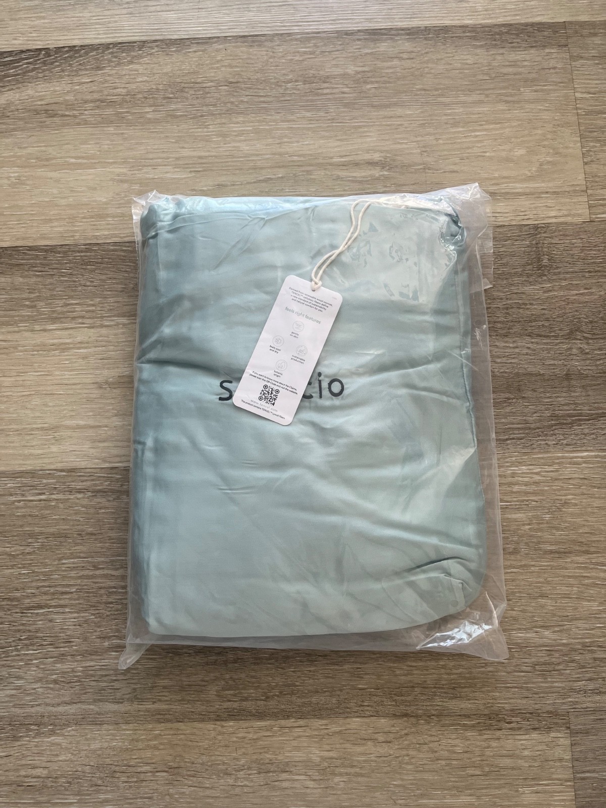 Tencel Queen Sheets Set 5pc Light Green Deep Fitted Luxuriously Soft gallery