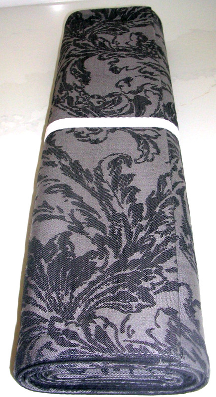 WILLIAMS SONOMA DAMASK JACQUARD TABLE RUNNER 100% COTTON 16 X 108 INCHES N/WTAGS gallery