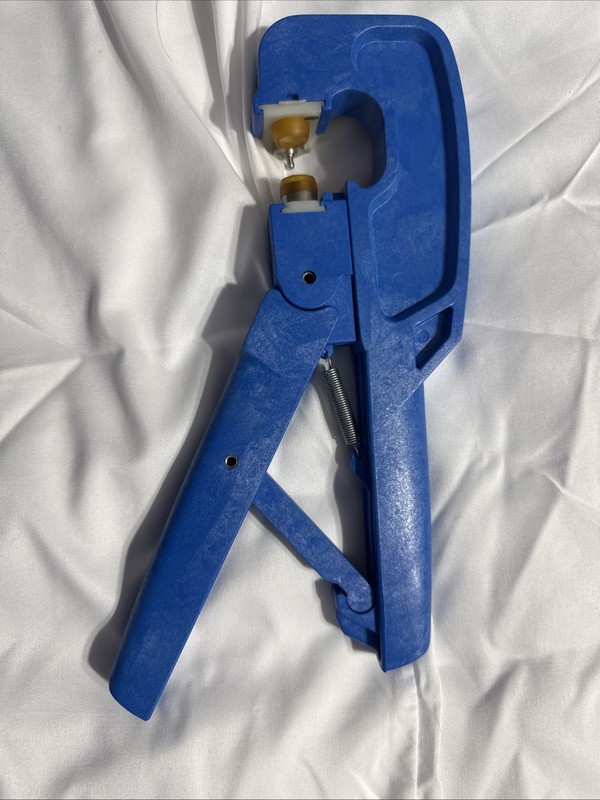 The Fastener Snap Setter Hand Press Tool – Blue gallery