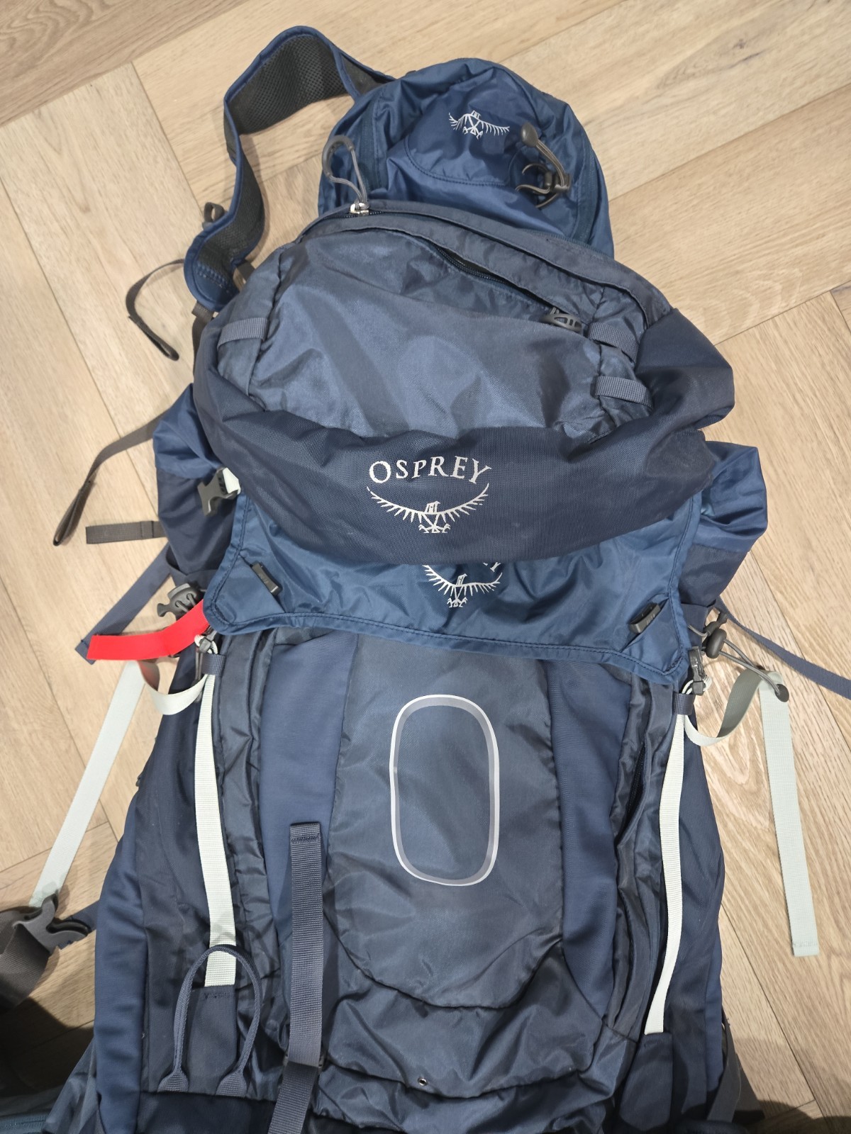 Osprey Xenith 88 backpacking pack in discovery blue 2