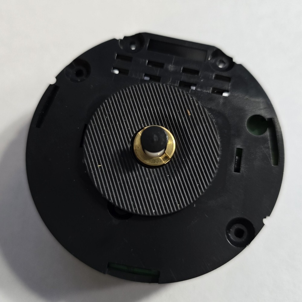 Mini Round Clock Movement with 3/16" Long Shaft -Made In Germany