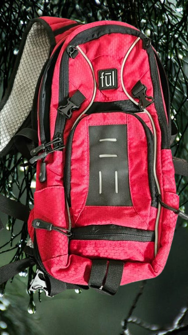 FUL Backpack CamelPak   Pack Travel Red Expandable 2.0 No Bladder