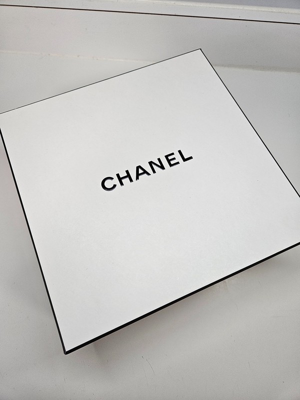 Authentic CHANEL White Logo Two Piece Gift Box with Tissue Paper 8.75" x 8.75" gallery