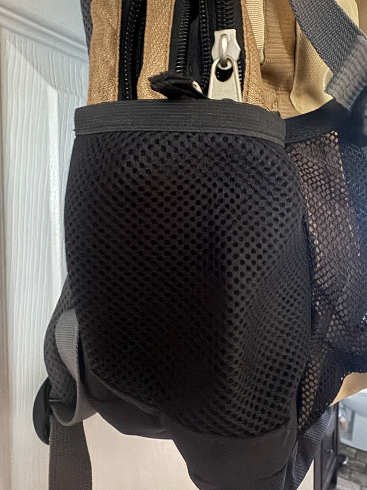 Eddie Bauer Air Tech System Compass Backpack Black Gold Hiking 4