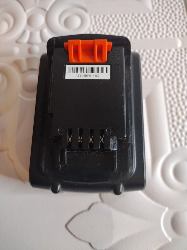 Black & Decker 20V Max LDX120 Lithium 3/8" Drill/Driver With Battery No Charger gallery