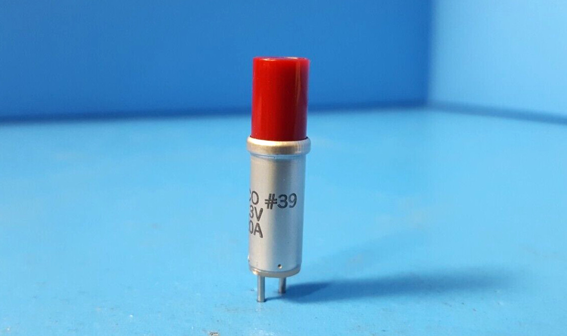 (4 pcs) Panel Light Indicator, #39, Dialco/Dialight, 6.3v-200mA, red gallery