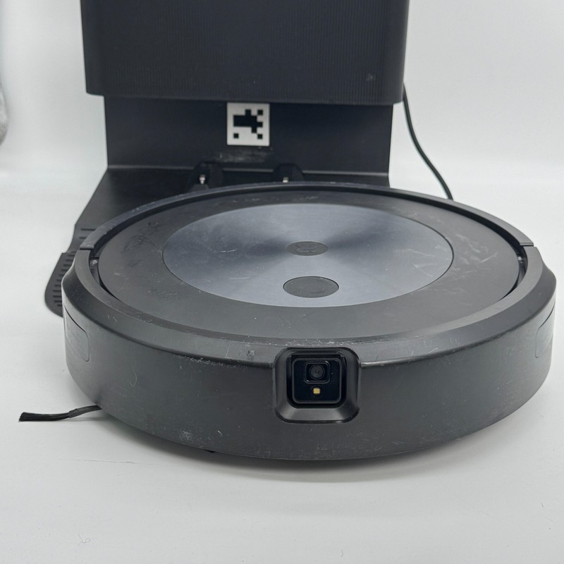 Missing Parts - iRobot Roomba j7+ Self-Emptying Robot Vacuum gallery