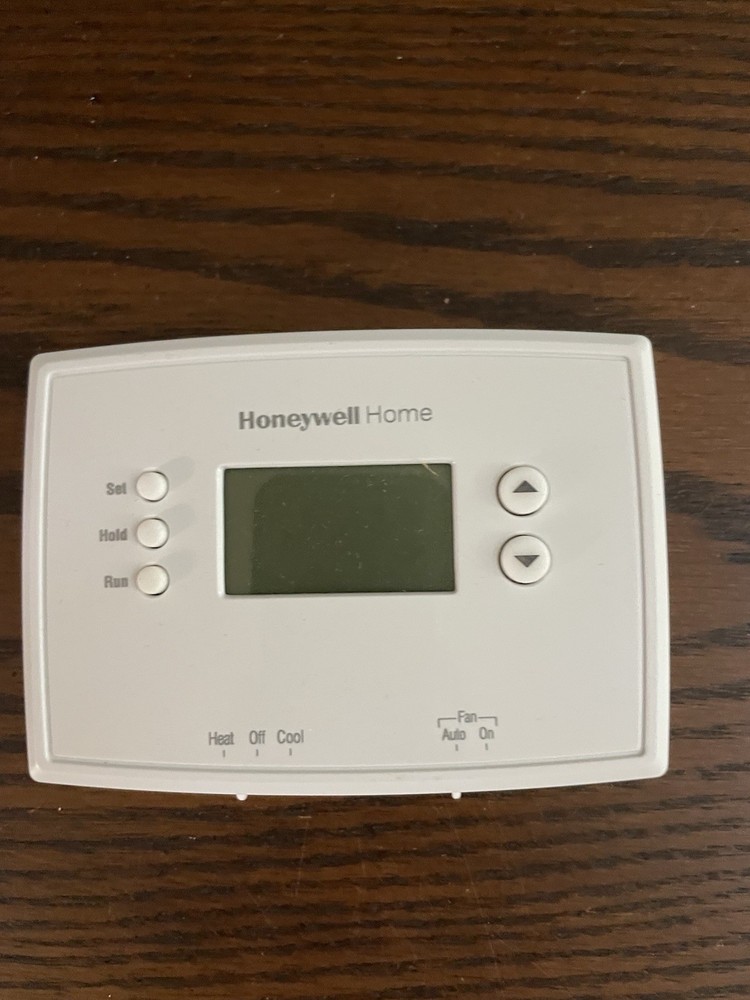 Honeywell 1-Week Programmable Thermostat (RTH221B1021)