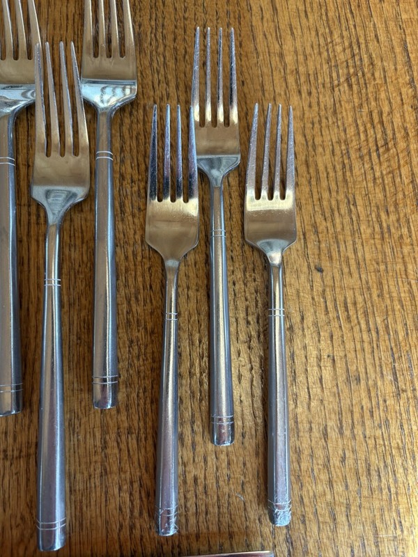 Hampton Silversmith Ritz Satin Stainless Flatware Forks Knives Silverware Lot 18 gallery