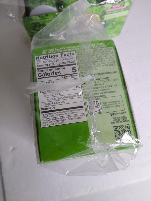 2x Ice Breakers Ice Cubes Sugar Free Chewing Gum Xylitol Kiwi Watermelon 6 Pack gallery