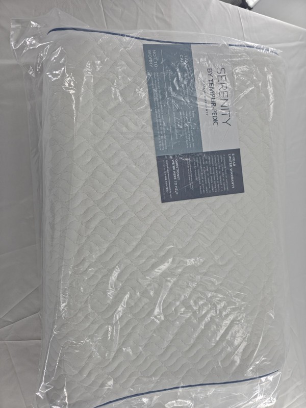 Tempur-Pedic Serenity Memory Foam Bed Pillow 20x15in White gallery